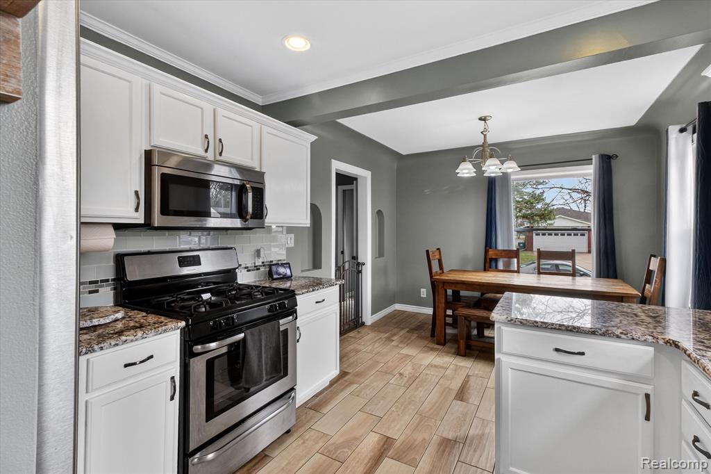 29508 Bock Street, Garden City, MI — Photo 10