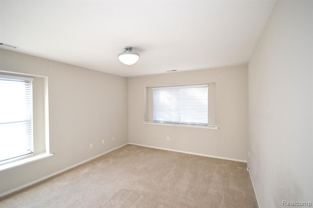 6620 Ridgefield Circle, West Bloomfield, MI — Photo 14
