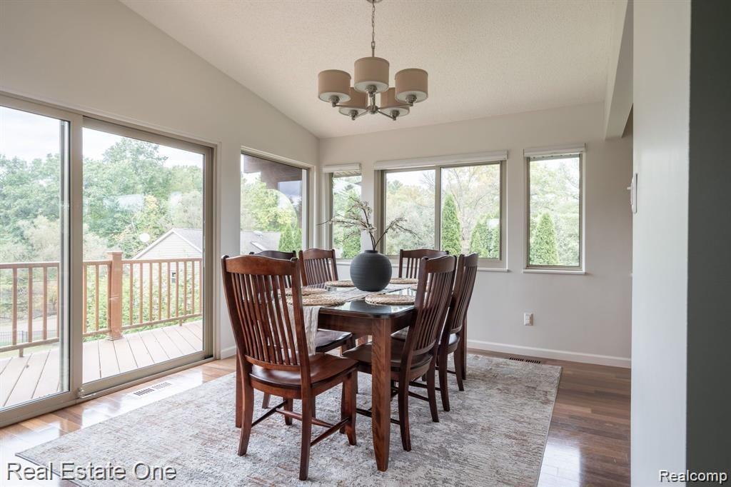 2728 DEVONSHIRE, Leonard, MI 48367 — Photo 12