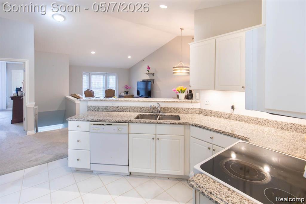 1560 W Lakeview Lane, Canton, MI 48187 — Photo 10