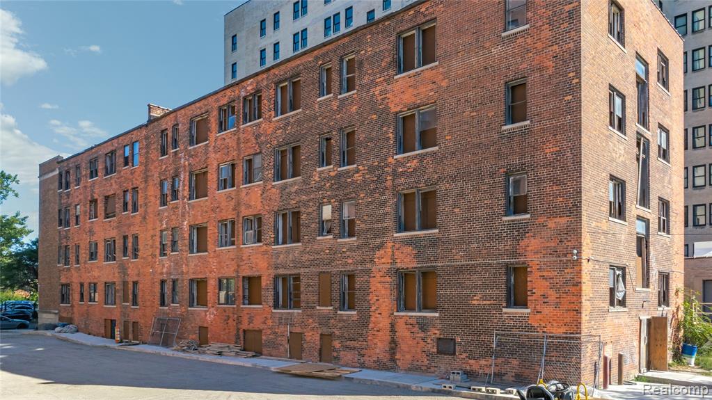 69 Seward Street, Detroit, MI 48202 — Photo 10