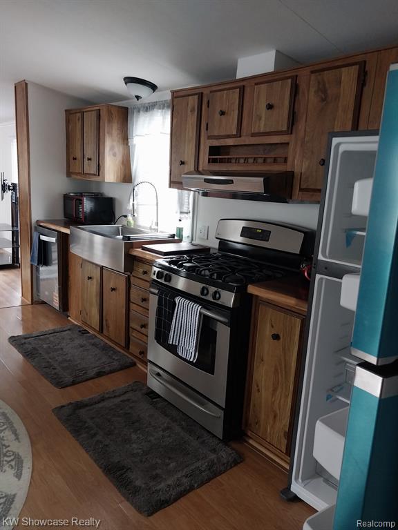 1819 Aldrin Court, Milford, MI 48381 — Photo 3
