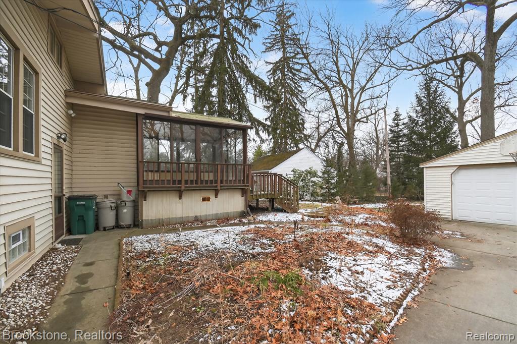 86 OAKDALE Boulevard, Pleasant Ridge, MI — Photo 28