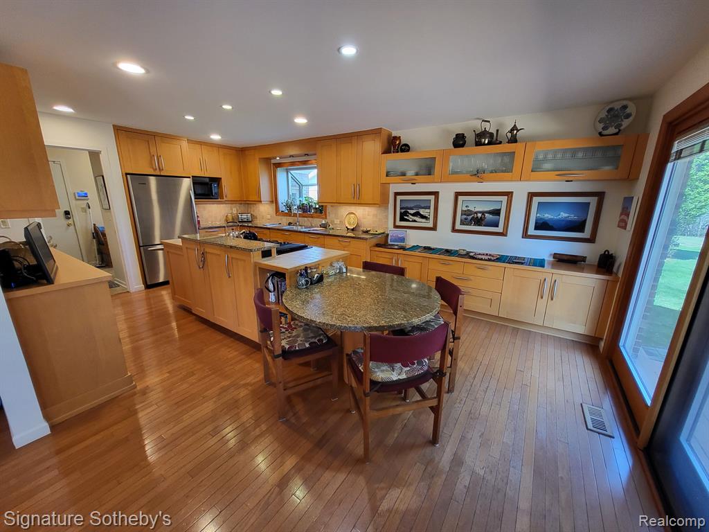 6358 TIMBERWOOD S, West Bloomfield, MI — Photo 28