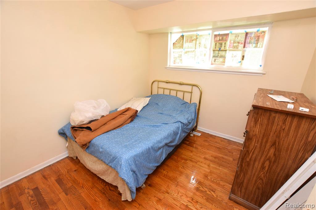 6022 Sally Court, Flint, MI 48505 — Photo 9