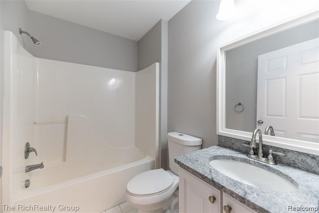 50115 Harding Street, Canton, MI 48188 — Photo 13