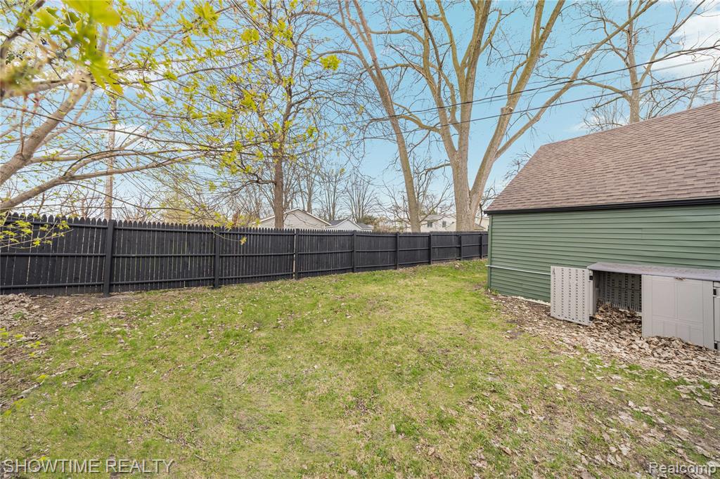 30430 Park Street, Roseville, MI 48066 — Photo 51