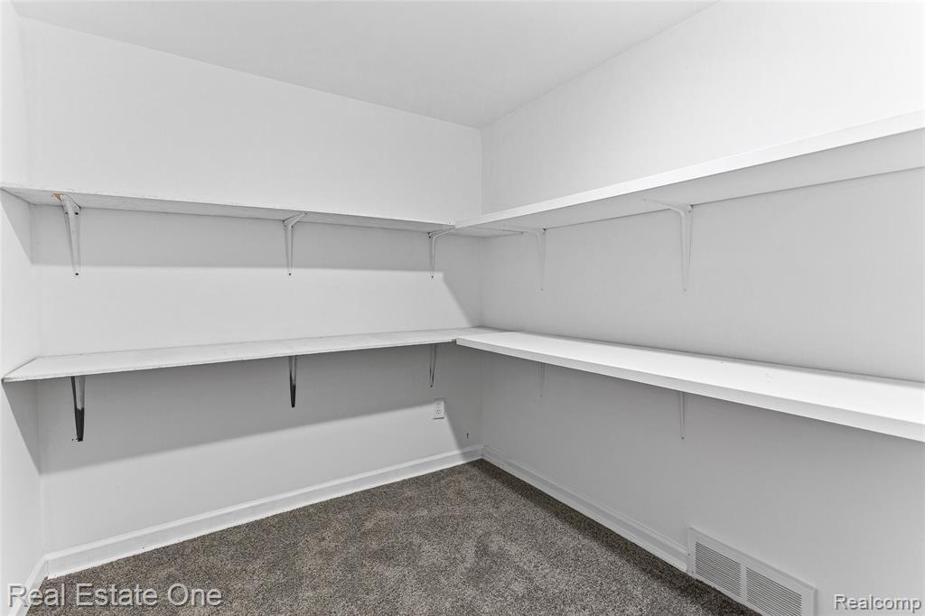 2509 Golden Shores Drive, Fenton, MI 48430 — Photo 24