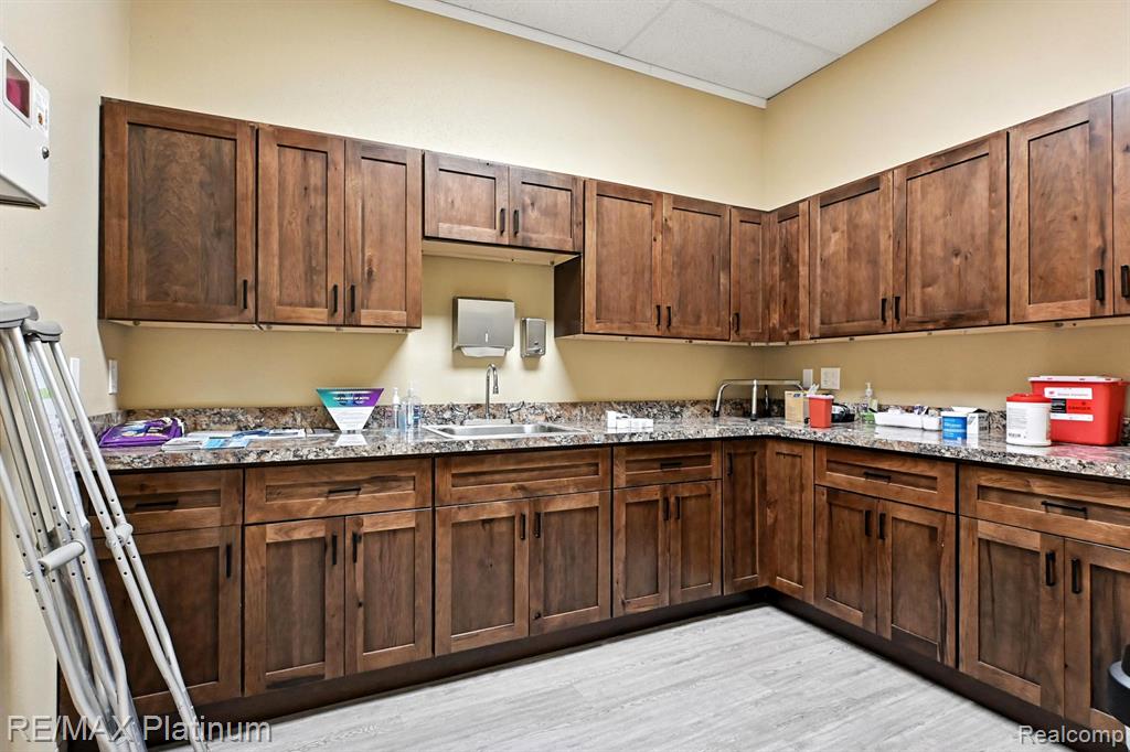110 W Grand River Road, Webberville, MI 48892 — Photo 17