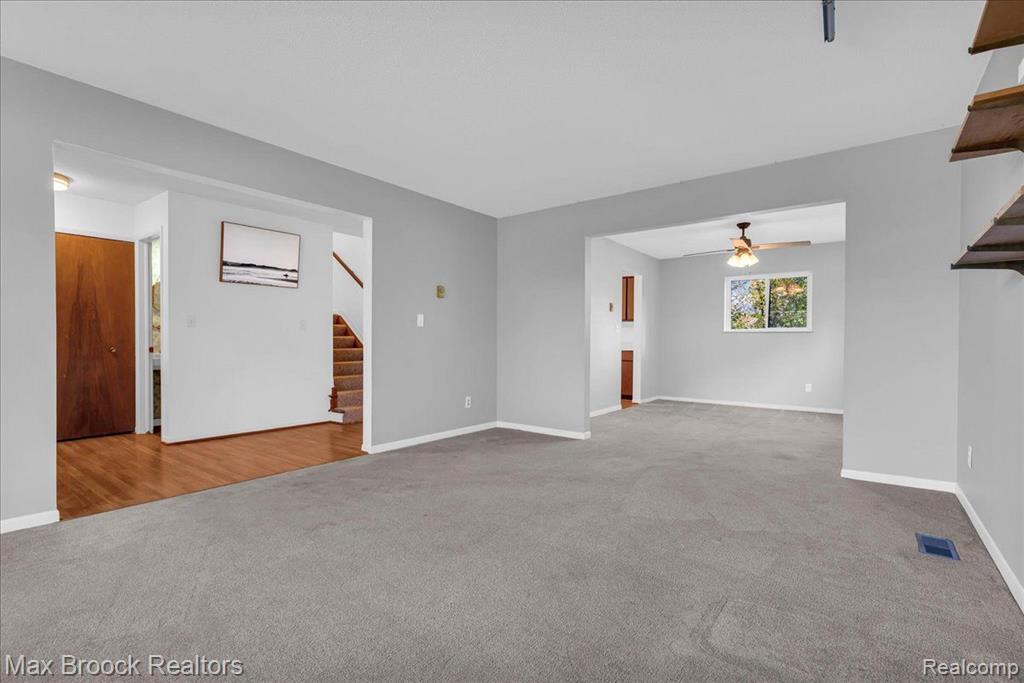4332 LANETTE Drive, Waterford, MI 48328 — Photo 8