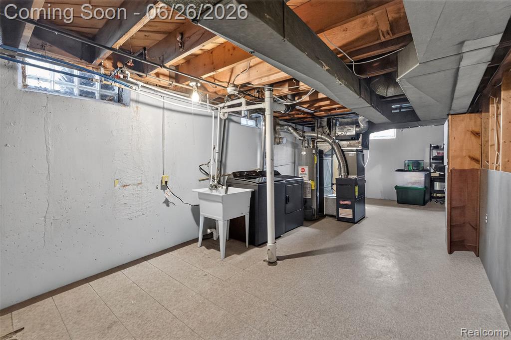 7660 Louise Court, Westland, MI — Photo 29