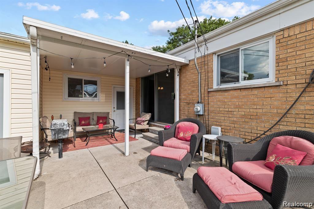 8575 DARLENE Street, Warren, MI 48093 — Photo 27