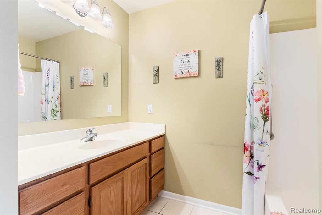 5392 WHEAT WAY Avenue, Swartz Creek, MI 48473 — Photo 18