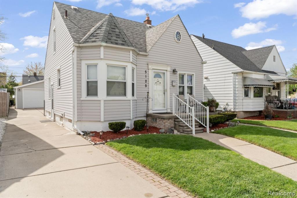 5125 CURTIS Street, Dearborn, MI 48126 — Photo 3
