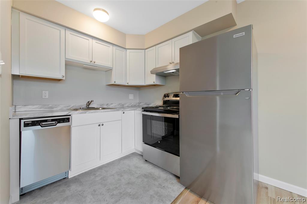4820 Briarwood Avenue, 4, Royal Oak, MI 48073 — Photo 16