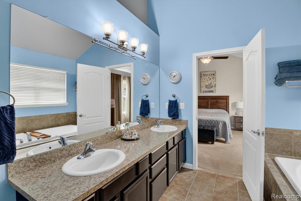 49271 Laguna Drive, Van Buren, MI 48111 — Photo 34