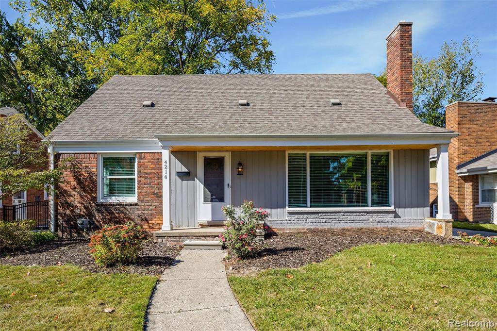 4214 S Verona Circle, Royal Oak, MI 48073 — Photo 2