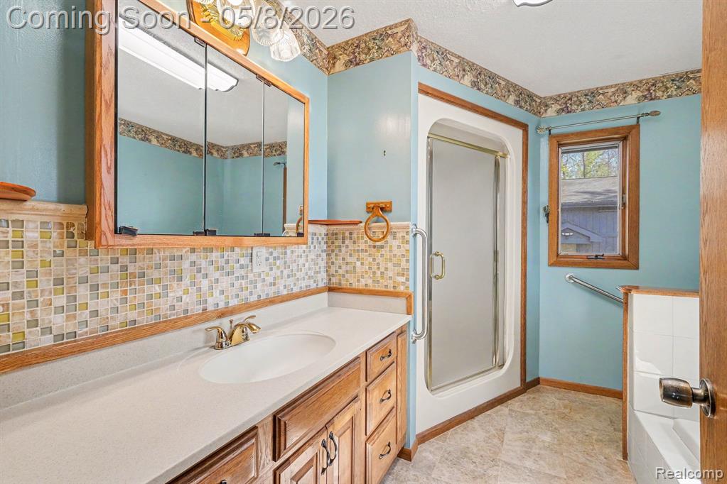 9277 Graytrax Road, Grand Blanc, MI 48439 — Photo 14