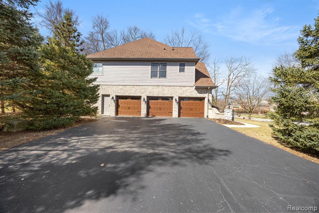 6307 WILDWOOD Lane, West Bloomfield, MI 48324 — Photo 55
