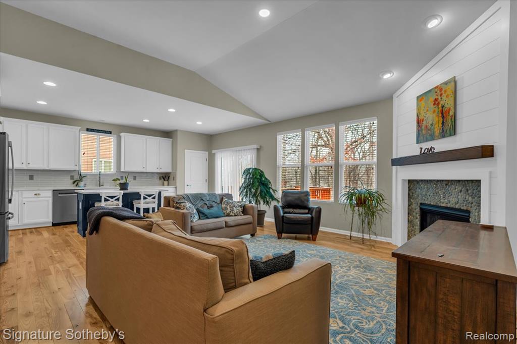 327 Bozeman Court, Howell, MI 48843 — Photo 11