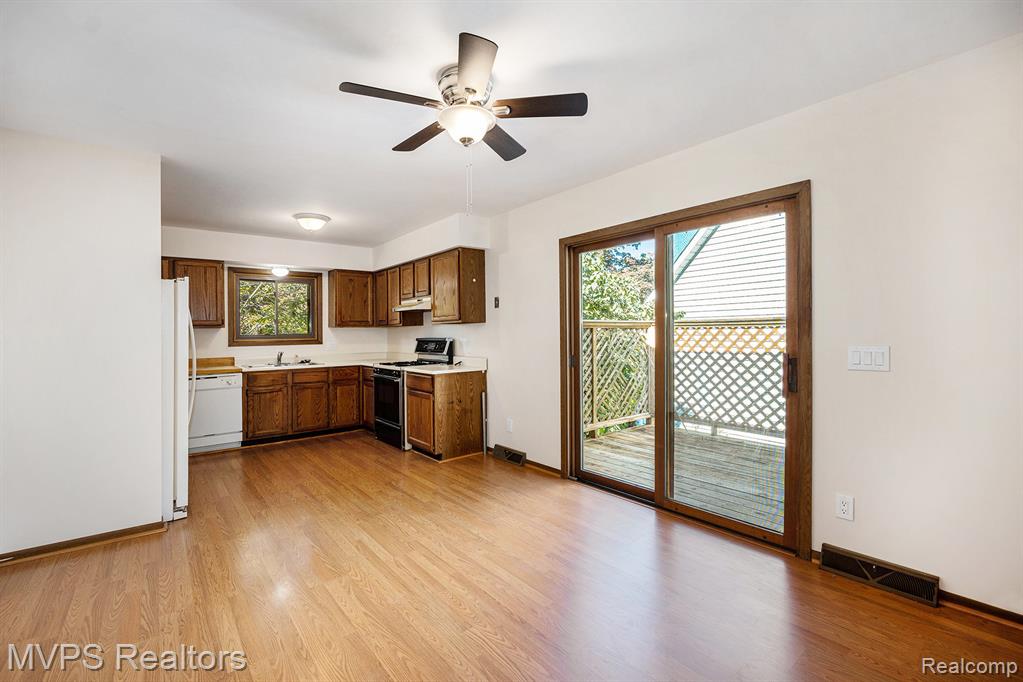 47812 Forbes Drive, New Baltimore, MI 48047 — Photo 9