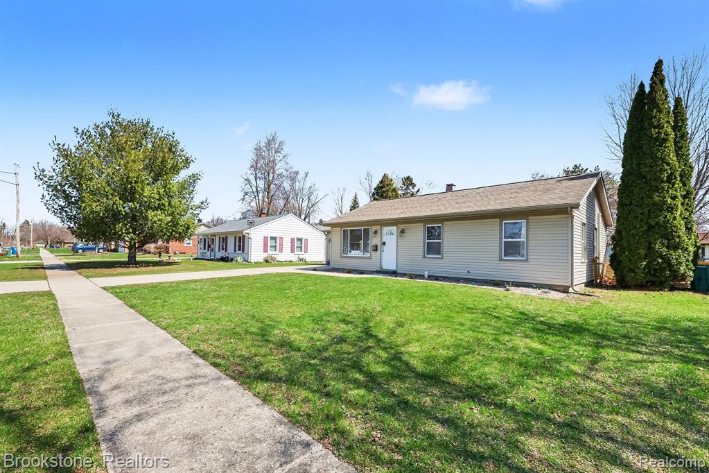 70424 Karen Street, Richmond, MI 48062 — Photo 3