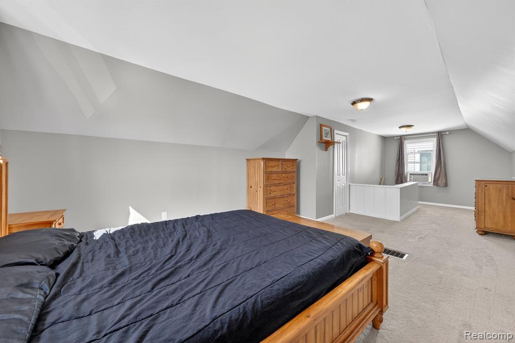 438 W Brockton Avenue, Madison Heights, MI 48071 — Photo 29