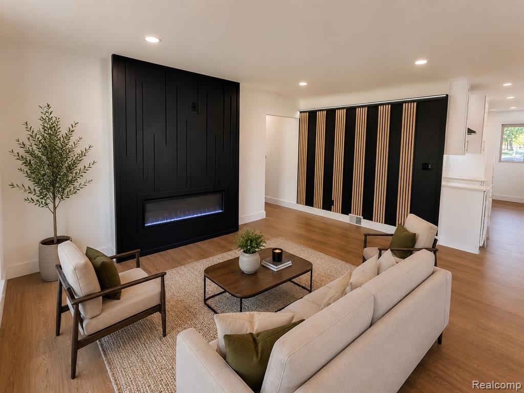 13941 Pearson Street, Oak Park, MI 48237 — Photo 5