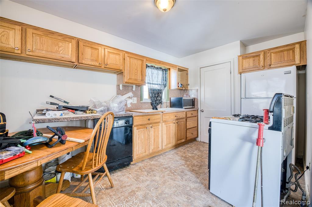 2209 Progress Avenue, Lincoln Park, MI 48146 — Photo 13