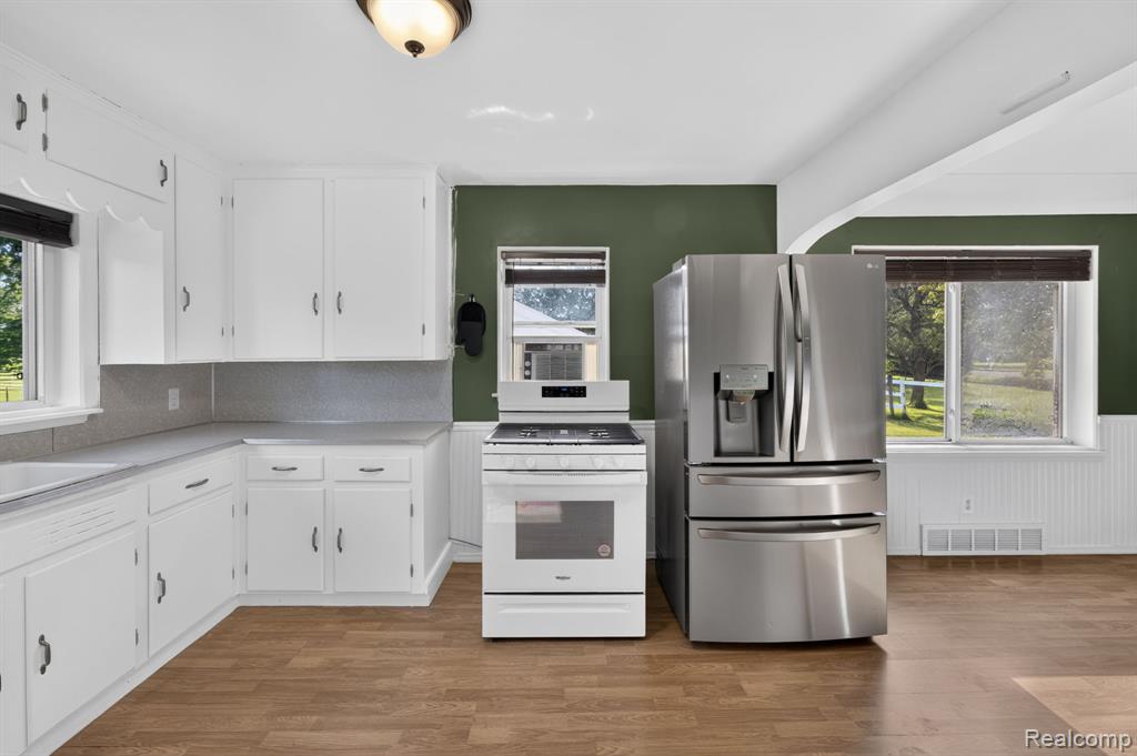 7077 Frances Road, Flushing, MI 48433 — Photo 18