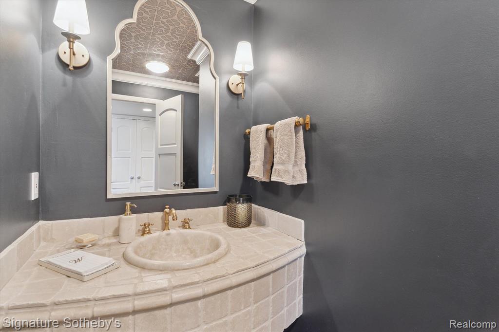 5170 TOOTMOOR Road, Bloomfield Hills, MI 48302 — Photo 13