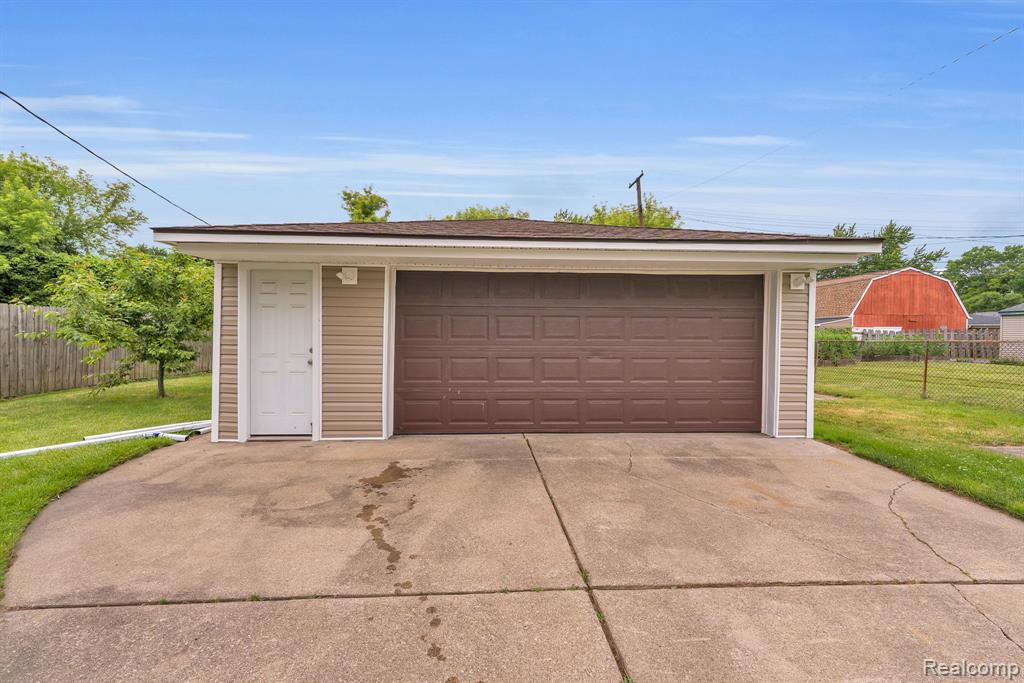 6530 Madison Street, Taylor, MI 48180 — Photo 30