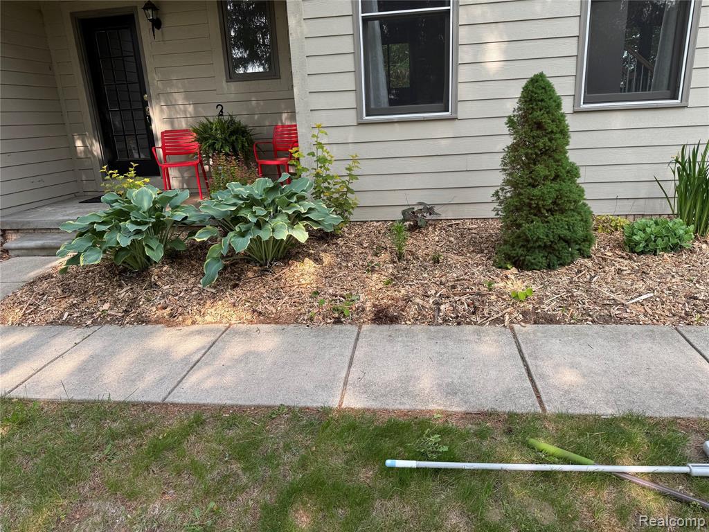 9619 Tree Top Court, Pinckney, MI, 48169