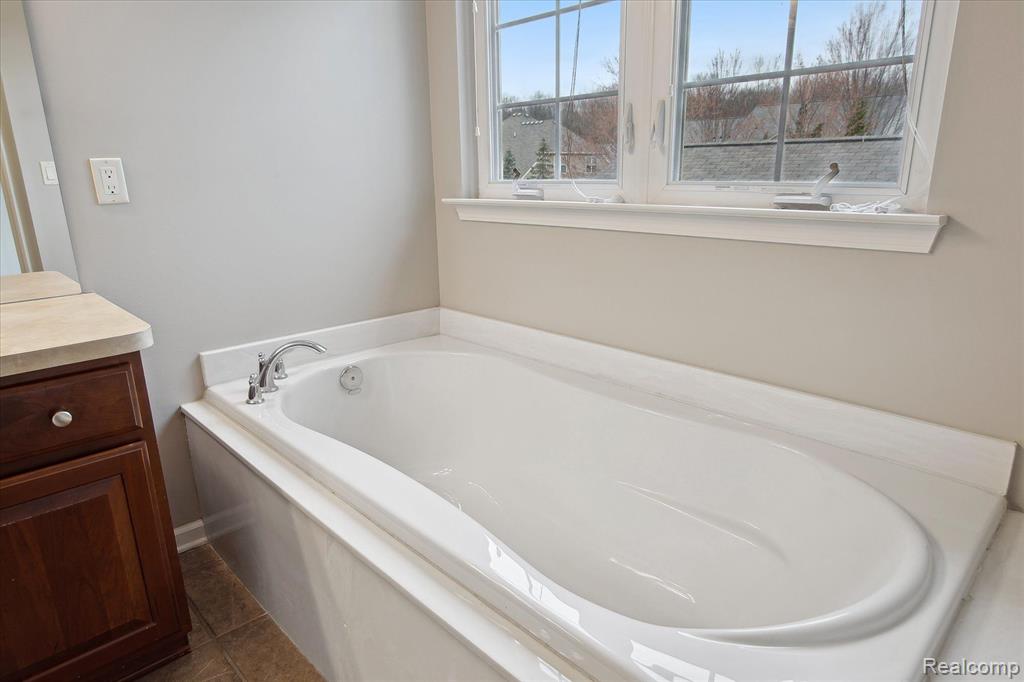 1902 PADDOCK Lane, Canton, MI 48188 — Photo 25