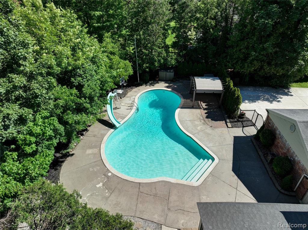 31310 Foxboro Way, Beverly Hills, MI 48025 — Photo 38