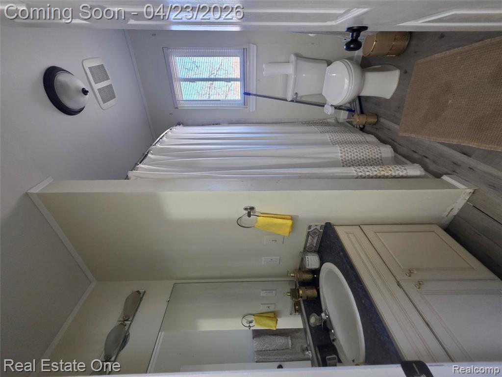 2898 Roundtree Drive, Troy, MI 48083 — Photo 35