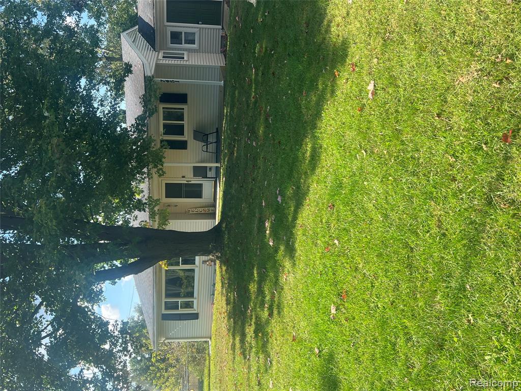 7451 Johnson Road W, Flushing, MI 48433 — Photo 2
