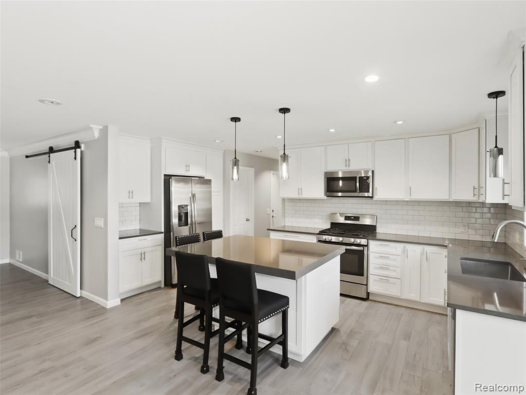 22419 Milner Street, Saint Clair Shores, MI 48081 — Photo 13