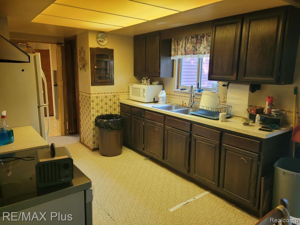 5253 BURNSIDE Road, North Branch, MI 48461 — Photo 16