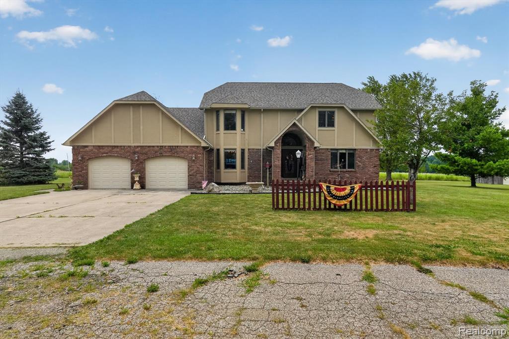10454 E Bristol Road, Davison, MI 48423