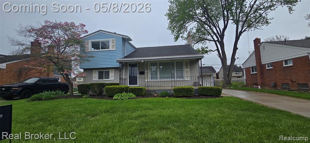 32631 Maplewood Street, Garden City, MI — front exterior