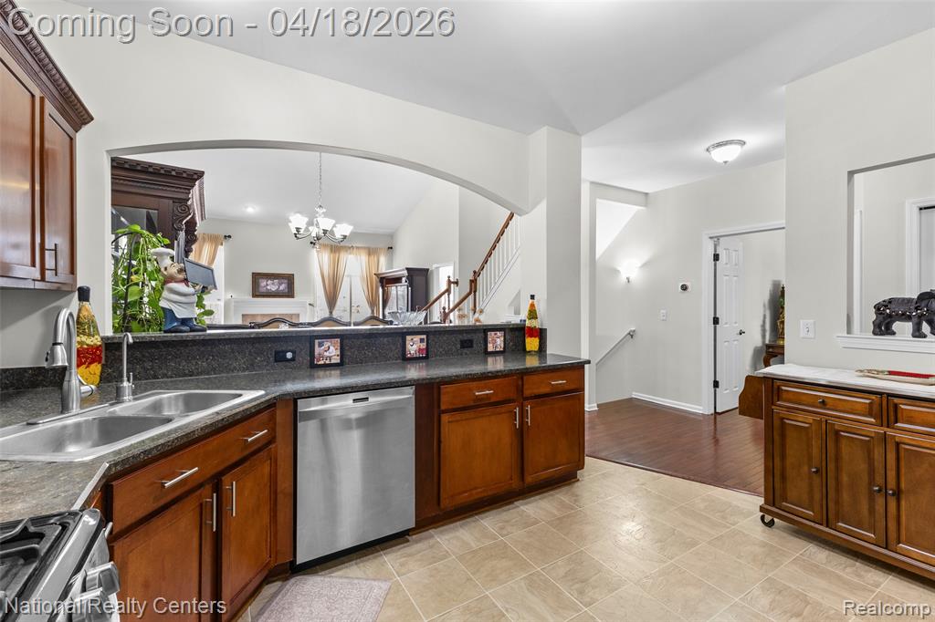 43651 Cherrywood Lane, Canton, MI 48188 — Photo 9