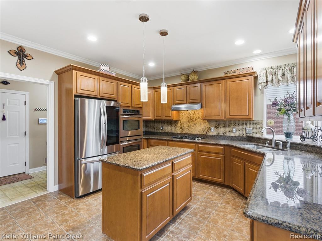 6731 Twickenham, Utica, MI 48317 — Photo 15