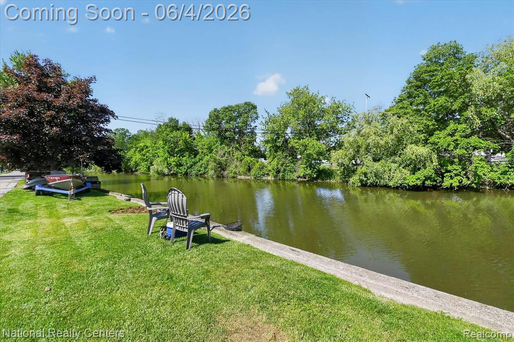 3946 Lakeshore Drive, Newport, MI 48166 — Photo 52