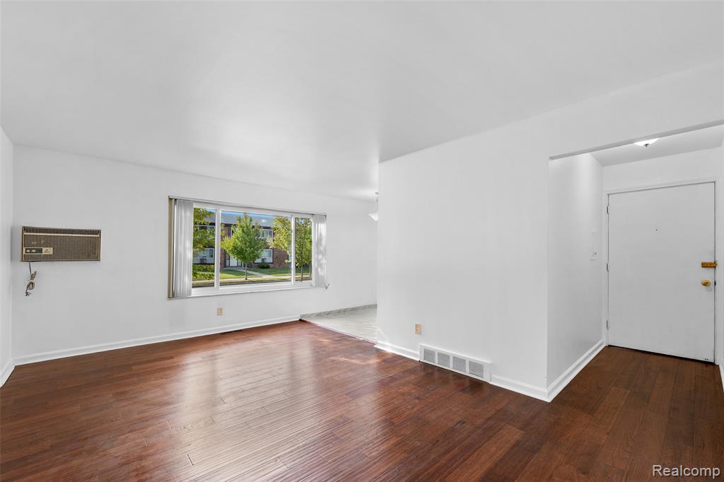 4830 BRIARWOOD Avenue, D2, Royal Oak, MI 48073 — Photo 8