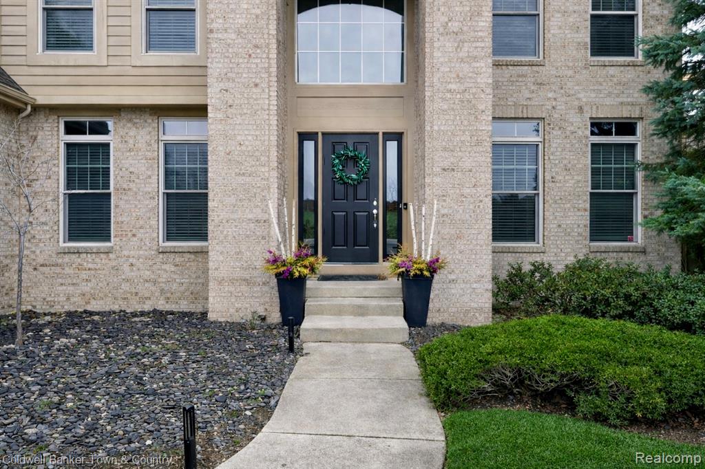 480 NAIRN Circle, Highland, MI — Photo 3