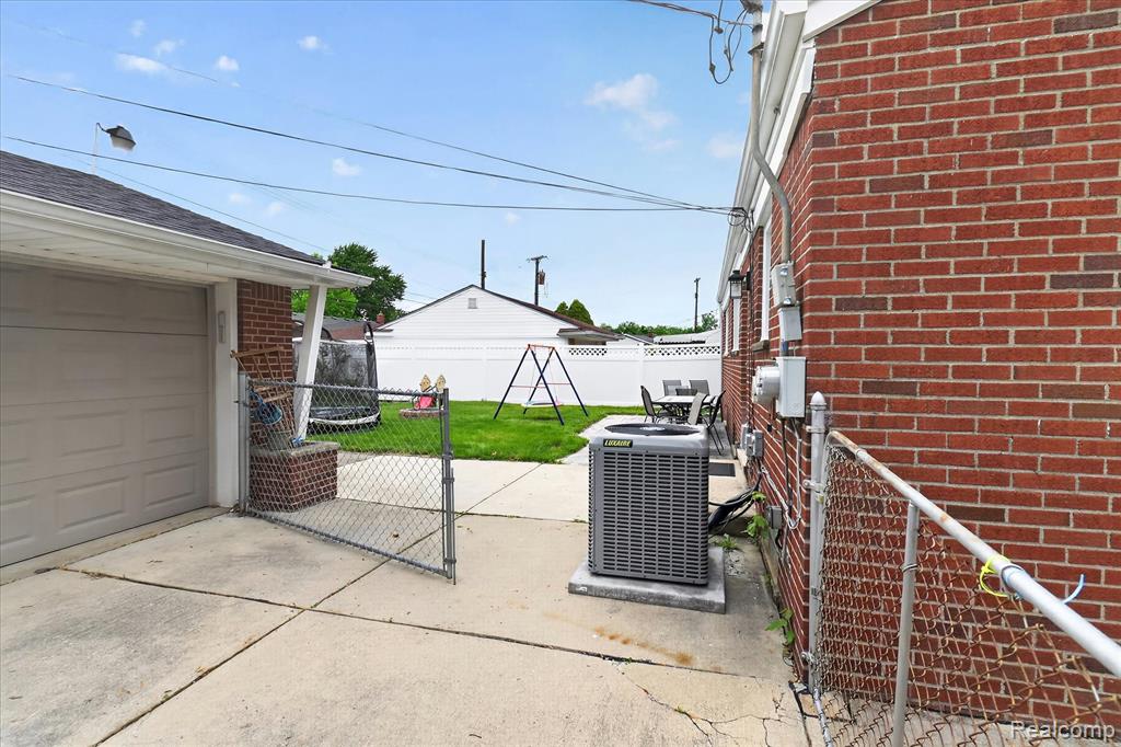 6601 Elizabeth Street, Garden City, MI — Photo 28
