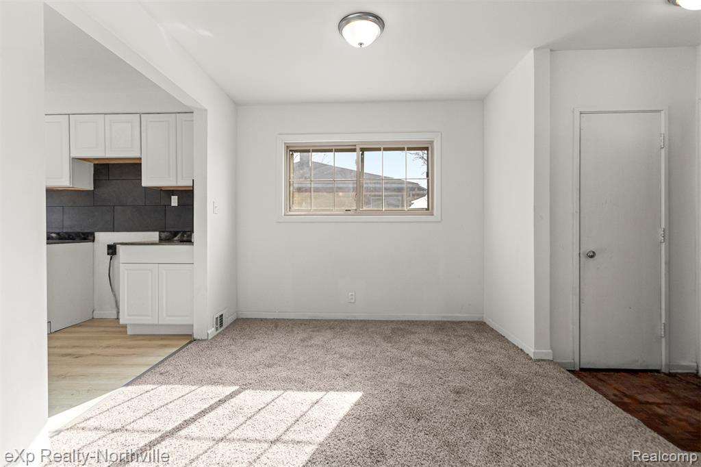 4675 Julius Boulevard, Westland, MI 48186 — Photo 11
