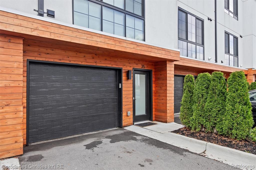 533 E Harrison Avenue, 35, Royal Oak, MI 48067 — Photo 40