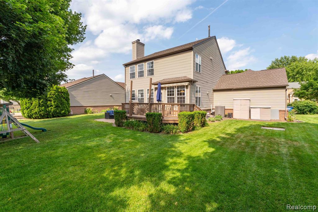 8155 Parkside Drive, Westland, MI — Photo 52